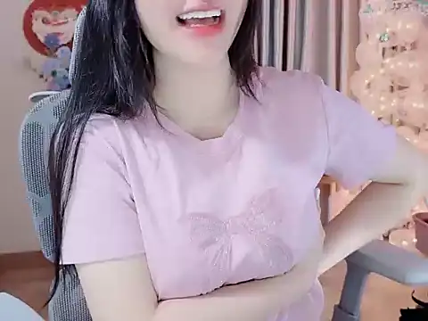 Agnelyn    online show from April 23, 2:41 pm