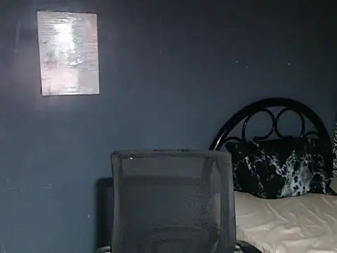 Snapshot of TSDaisyTaylor chatting on February 24, 5:28 am TSDaisyTaylor online show from February 24, 5:28 am