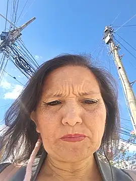 Alexamontiel  online show from April 8, 8:22 pm