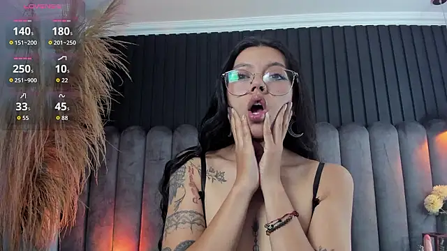 Lanadelrey 1 online show from March 8, 12:09 pm