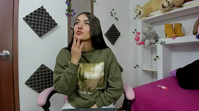 miss mayli online show from February 25, 8:07 pm