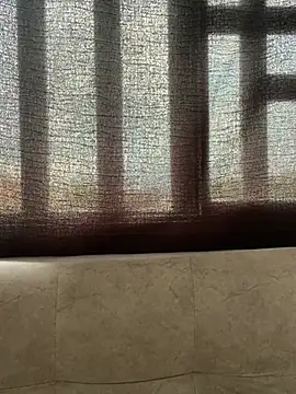 RousseSmith online show from April 16, 9:14 pm