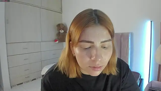 alessia dolce online show from June 6, 2:29 am