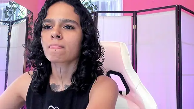 Julianne 7 online show from February 10, 8:23 pm