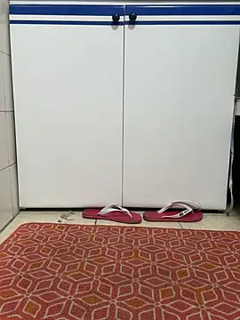 valerie20  online show from June 18, 9:14 am
