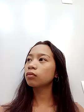 Asianpinay Skinny1818 online show from April 18, 9:58 pm