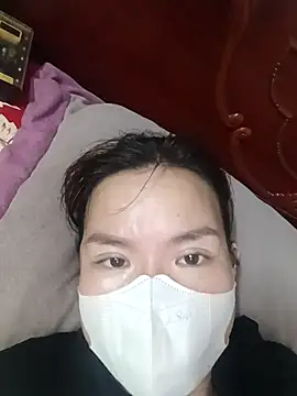 Trang26 online show from April 18, 2:41 pm