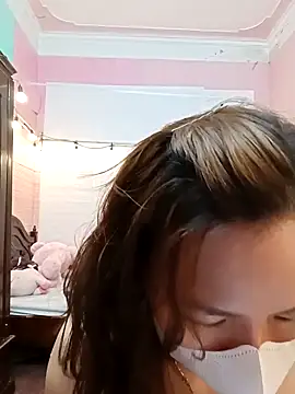 Trang26 online show from March 4, 1:50 pm