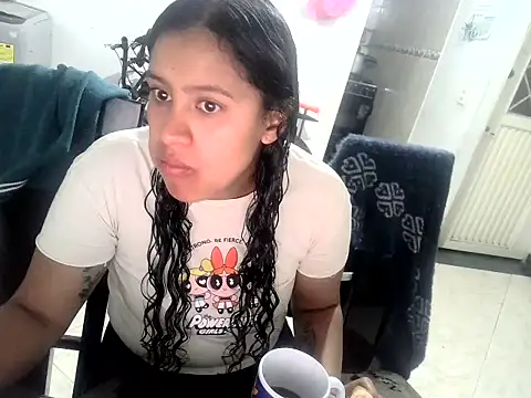 luna E online show from April 21, 11:06 am