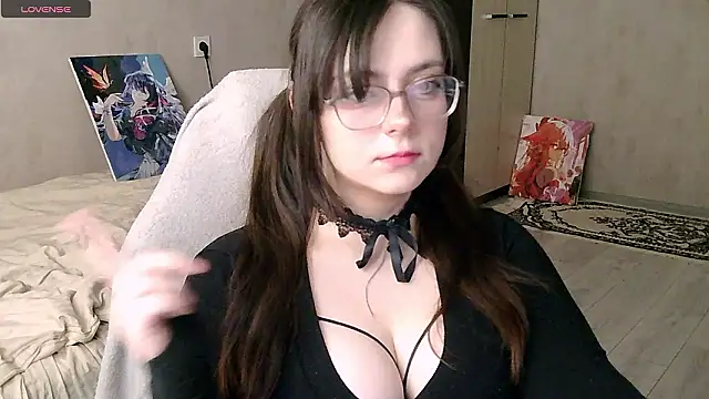 StayWithYuki online show from February 21, 7:20 am