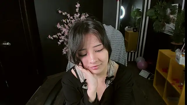 May Ling online show from March 15, 10:01 pm