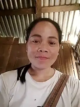 molly-xx online show from April 15, 5:08 am