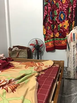 newbaby1 online show from February 23, 1:10 pm