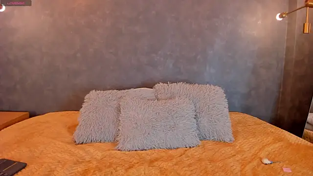 vaelina angels online show from March 26, 8:16 am