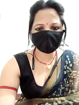 karishma Bhabhi online show from April 18, 7:18 pm