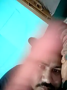 Desiyoungcouple15 online show from February 18, 5:23 pm