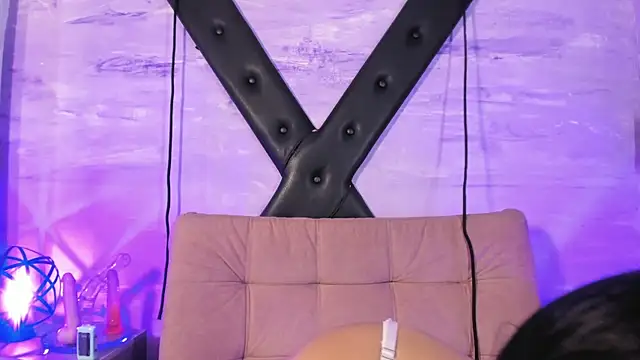 gaiia uwu online show from February 21, 3:24 pm