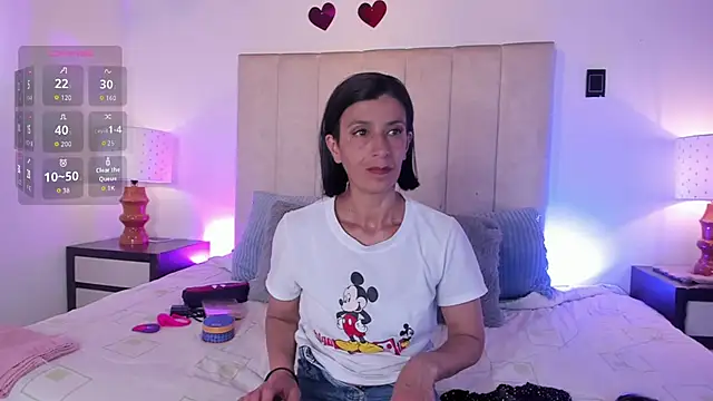 MissMilf  online show from March 16, 7:29 pm