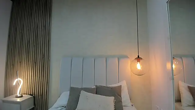 VictoriaCeleste online show from March 16, 7:40 pm