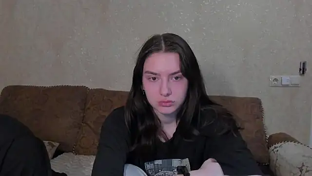 love lina muuur online show from February 19, 8:18 pm