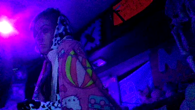 issyamazin online show from February 24, 12:59 pm