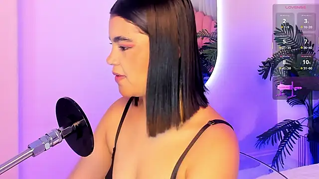 Rose jener06 online show from March 9, 6:00 pm