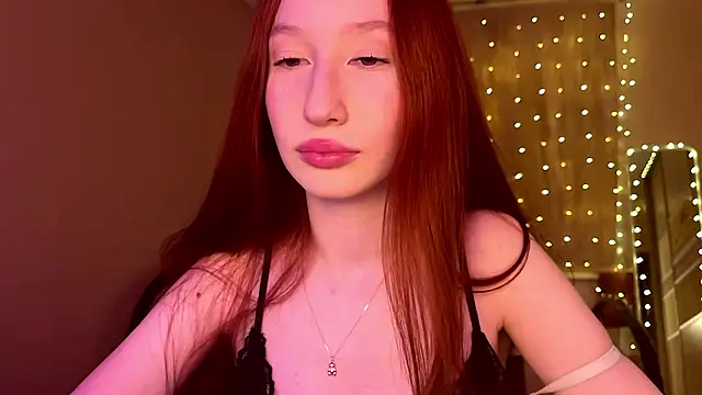 stella foxi online show from March 9, 4:10 pm