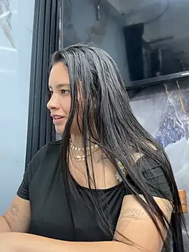 Miss Bella Flame online show from April 18, 7:58 pm