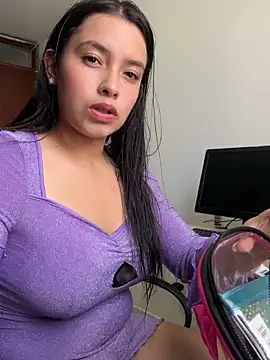 Miss Bella Flame online show from March 20, 8:14 pm