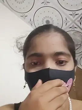 tanisha-me online show from August 8, 5:43 pm