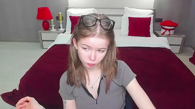 Violetta  Dreams online show from April 7, 10:39 am