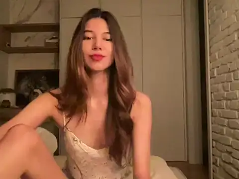 KiraVixenSweet online show from June 13, 8:39 pm