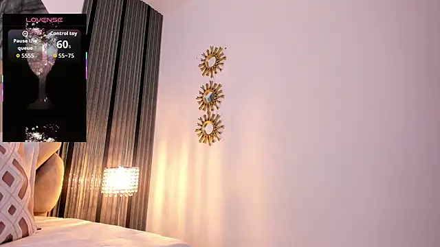 LunaVelour13 online show from April 18, 3:58 pm