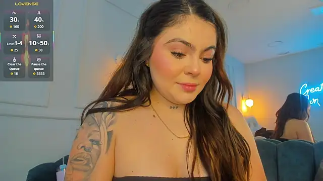 Zafiro21  online show from April 13, 7:25 pm