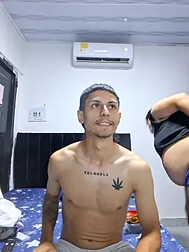 Lucckk777 online show from April 11, 10:35 pm