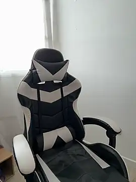 Snapshot of Susy_M chatting on February 18, 9:03 pm Susy M online show from February 18, 9:03 pm