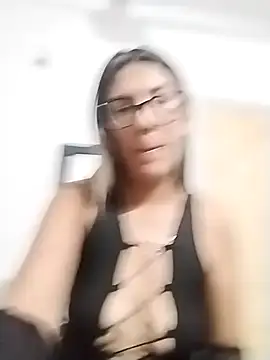 Silreinadorada online show from April 18, 1:52 am