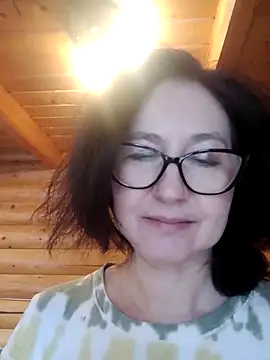 Vikimoon11211 online show from February 14, 1:57 pm