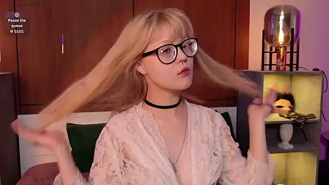 MoliQin online show from June 2, 7:20 am