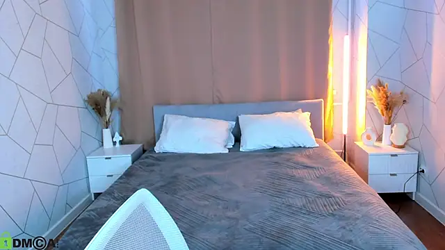 luna c0ra online show from April 16, 1:06 am