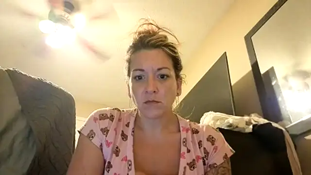 MissBella0969 online show from April 24, 3:04 pm