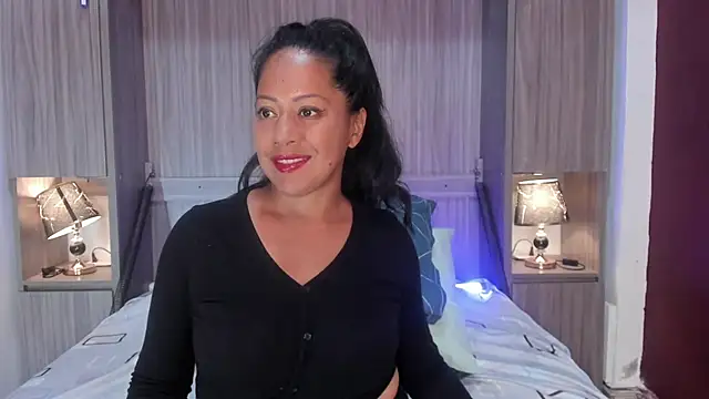 AllieBennet online show from April 11, 7:50 pm