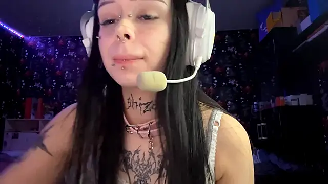 Luna Sohotti online show from February 25, 3:10 pm