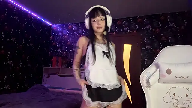 Luna Sohotti online show from March 9, 3:26 pm