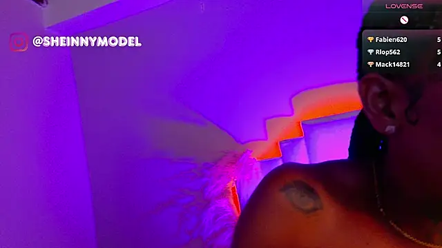 Sheinny brown1 online show from February 25, 10:30 pm