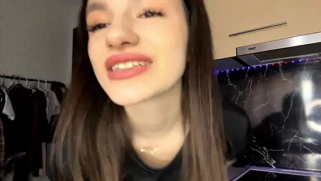 Kosandra k online show from April 1, 1:41 pm