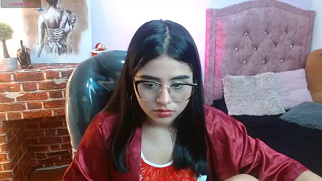 mila quin online show from April 4, 7:56 pm