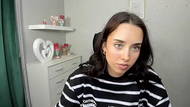 AdeleSolo online show from March 26, 6:59 am