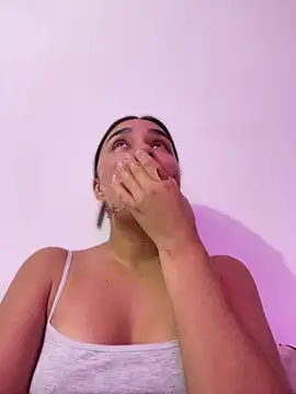 I Samanthaa online show from February 26, 3:16 am