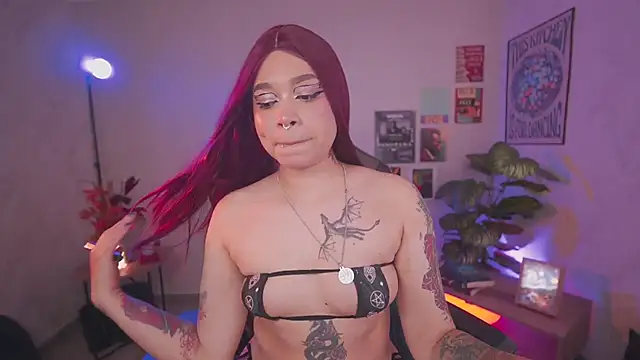 violette clerk1  online show from February 23, 7:57 pm